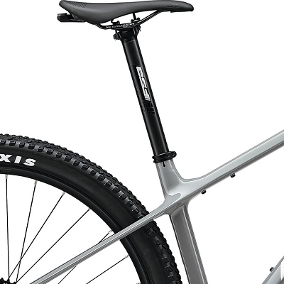 big-nine-xt-sedy-strieborny-2025-d4